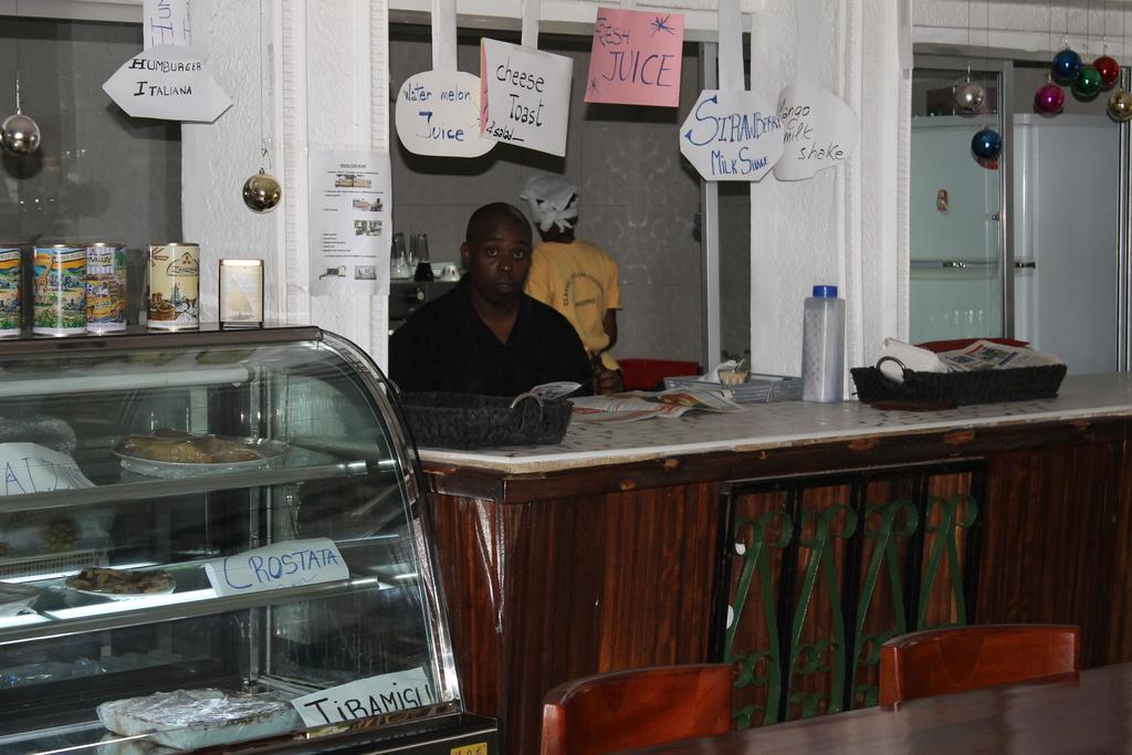 New Dodoma Hotel Buitenkant foto