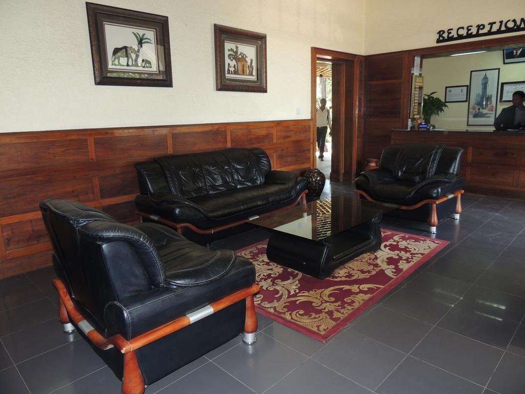 New Dodoma Hotel Buitenkant foto