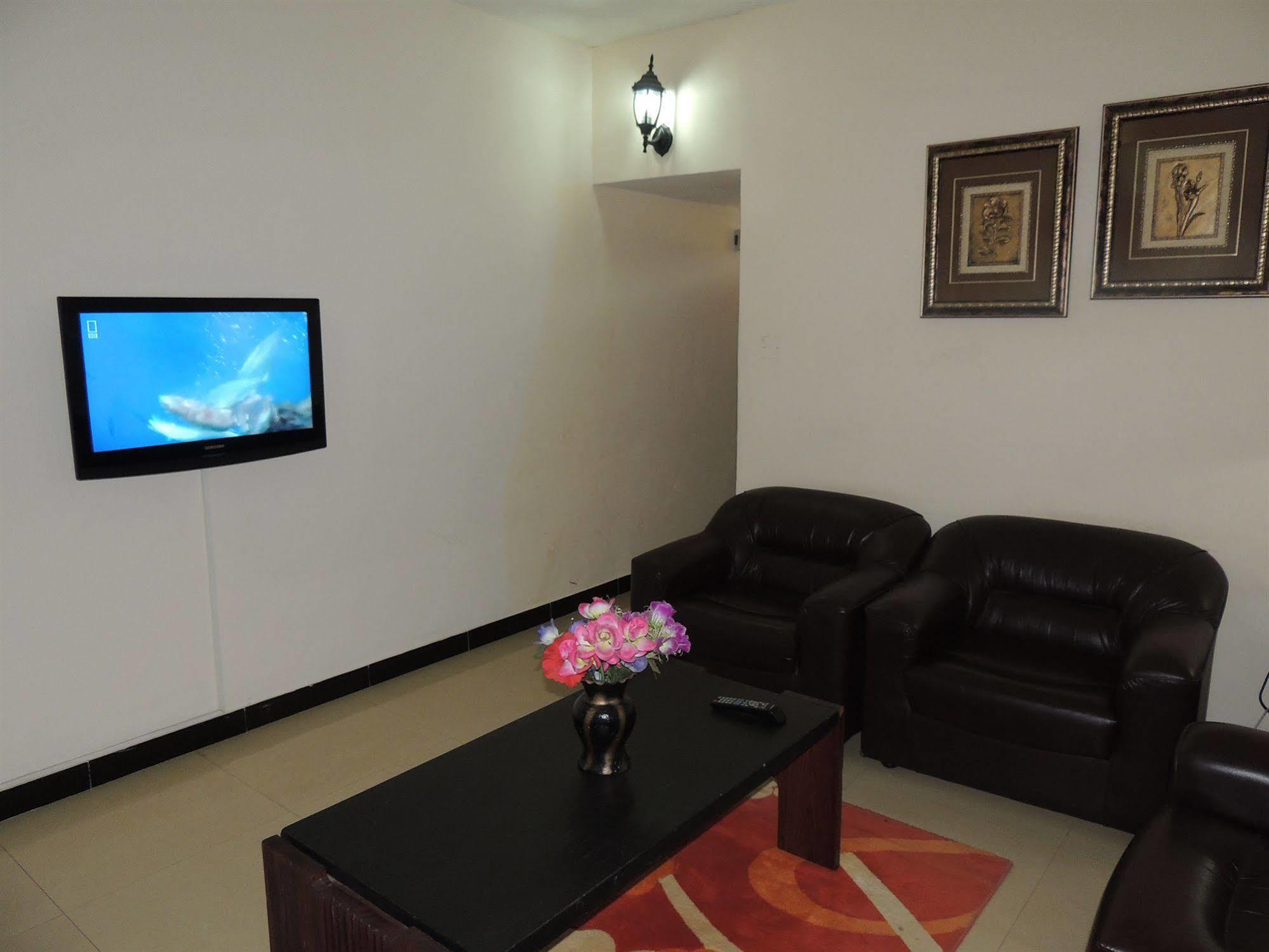 New Dodoma Hotel Buitenkant foto