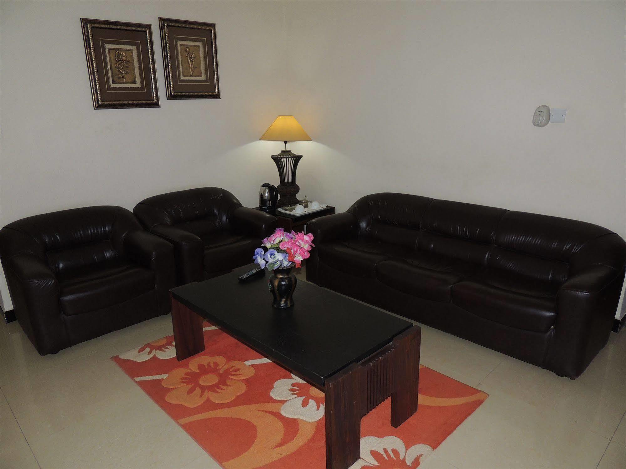 New Dodoma Hotel Buitenkant foto