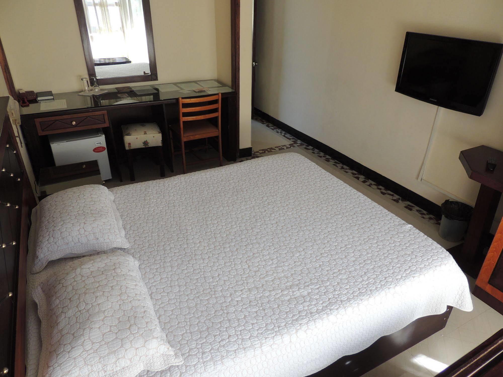 New Dodoma Hotel Buitenkant foto