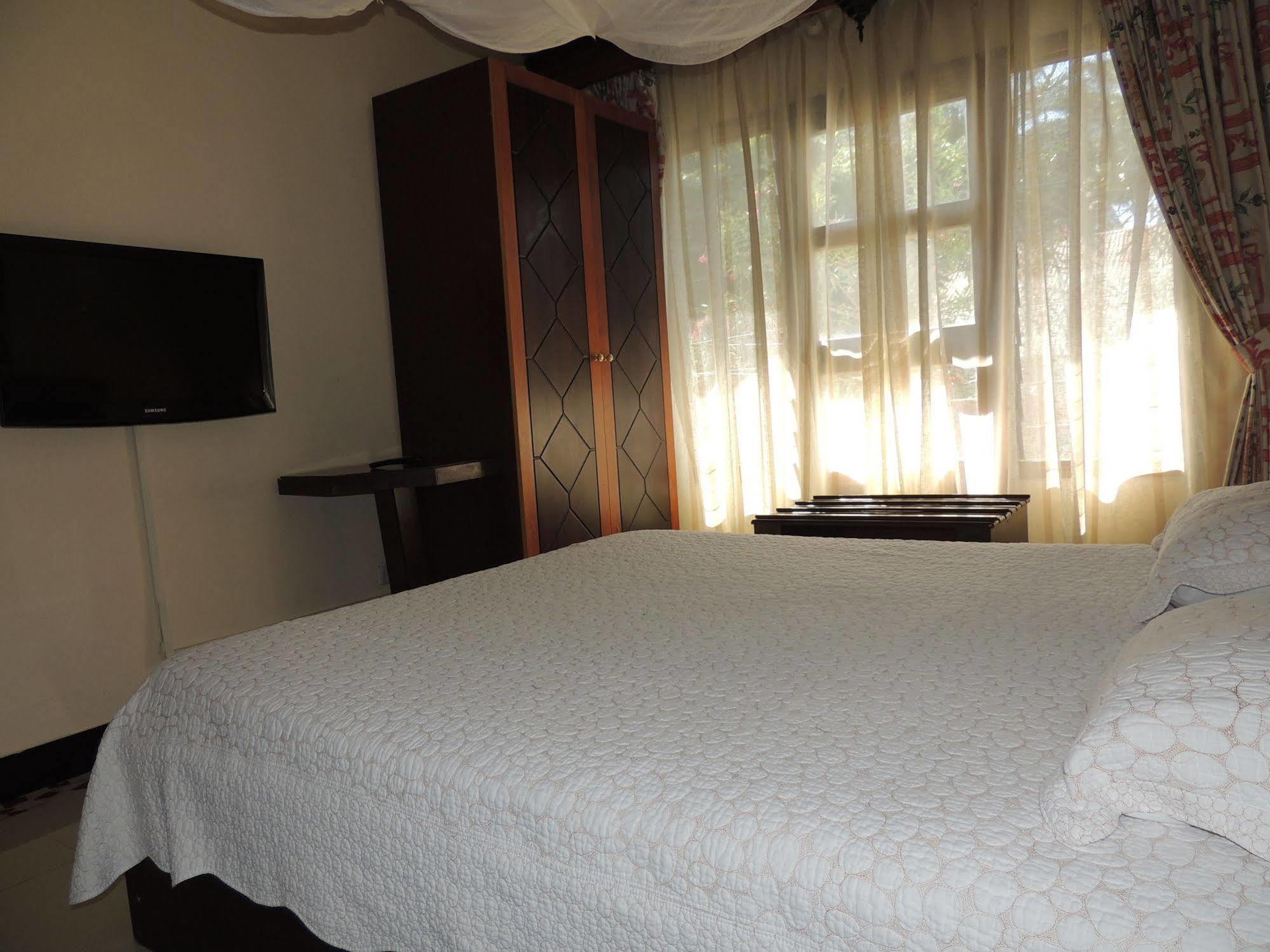 New Dodoma Hotel Buitenkant foto